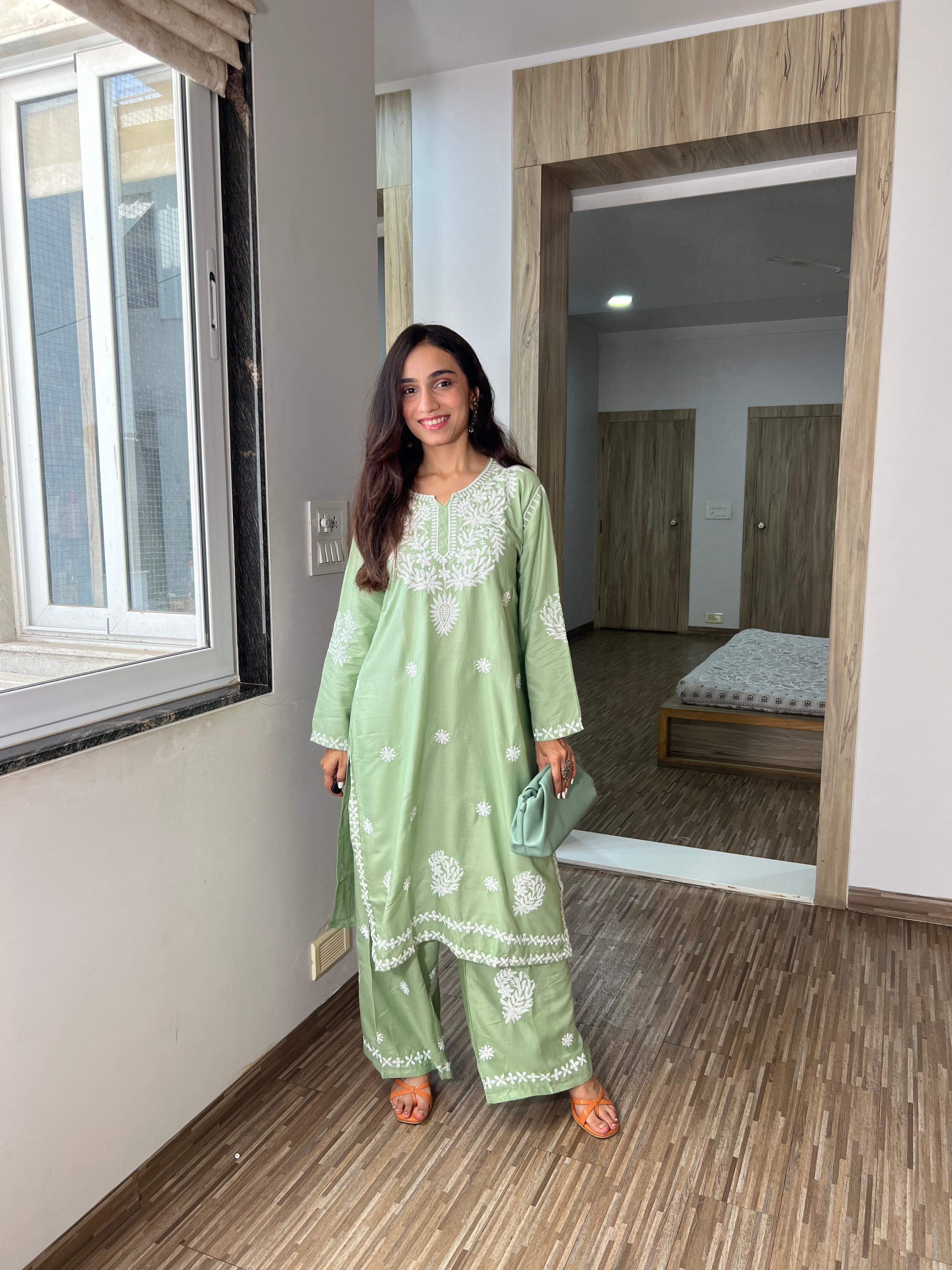 Saanjh Women’s Pastel Green Chikanakari Kurta Set – Comfortable & Stylish Daily Wear